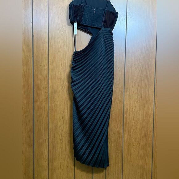 Alice + Olivia Pleated Cut-Out Midi-Dress size 0 - Picture 12 of 14